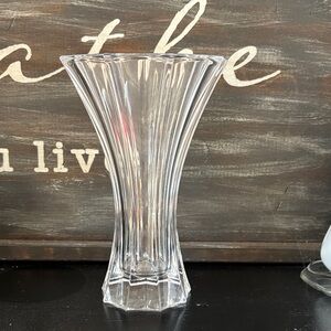7.5” Elegant Nachtmann Saphir crystal glass vase.